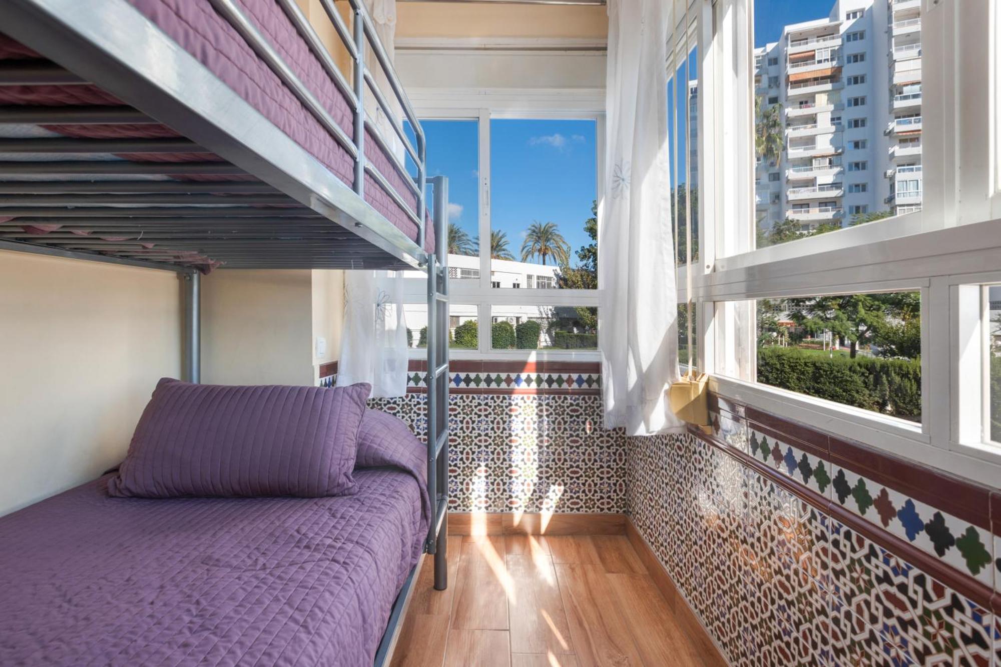 Next To Puerto Marina And The Beach Benalmadena Bagian luar foto
